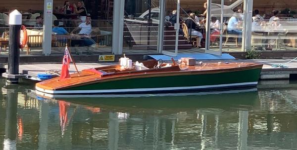 1952 Andrews 25 Slipper Launch