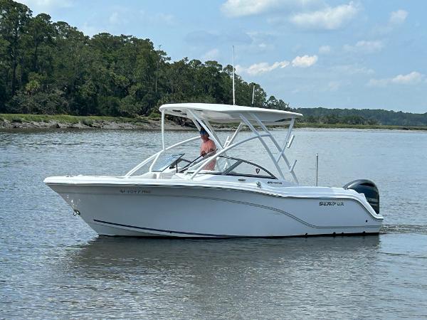 2024 Sea Fox 226 Traveler