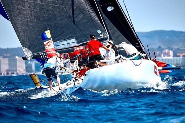 Melges 32