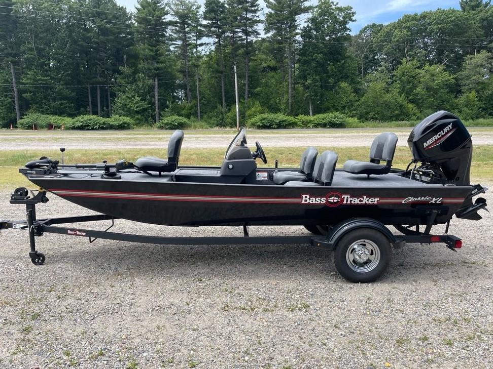 2025 Tracker Bass Tracker Classic XL