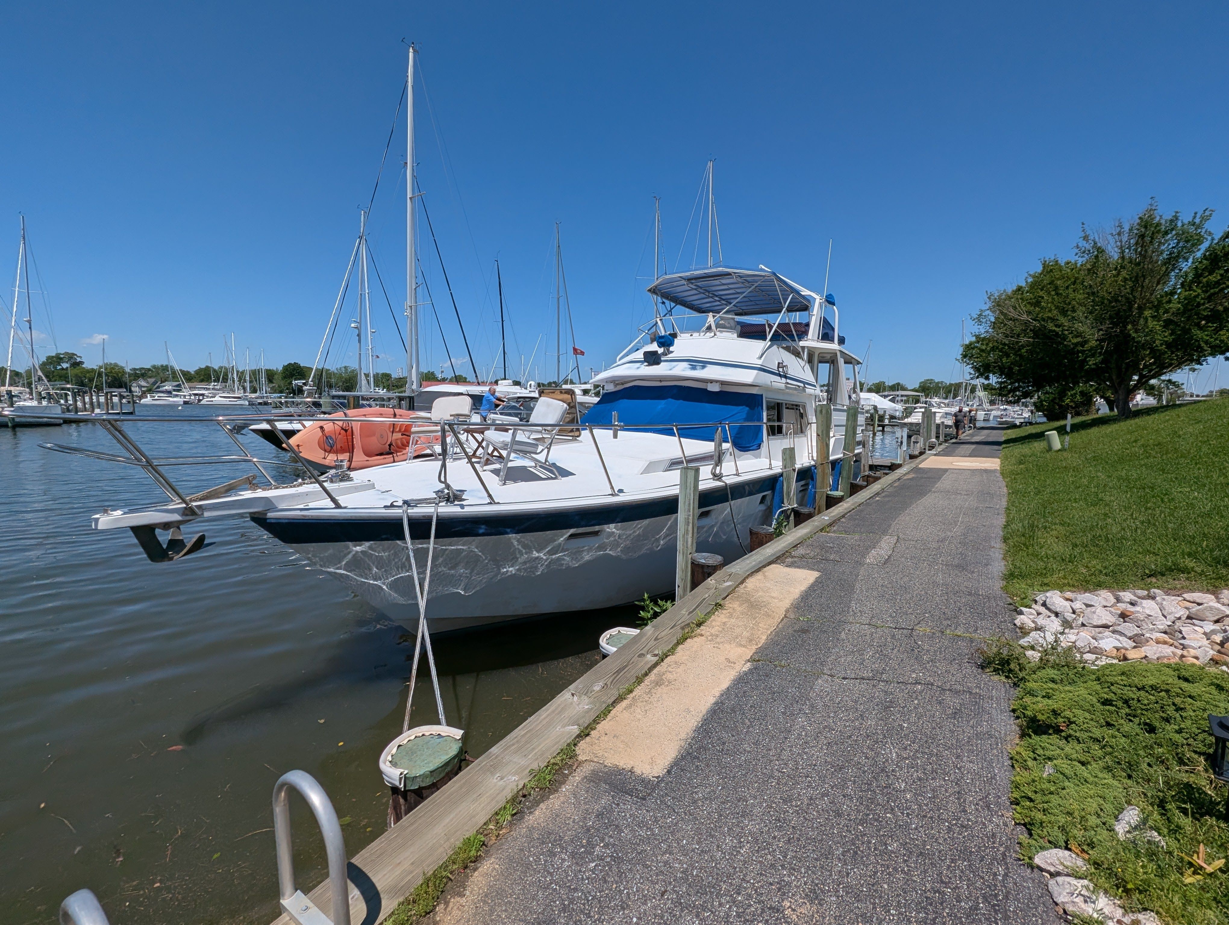 1987 Hi-Star 48 Sundeck