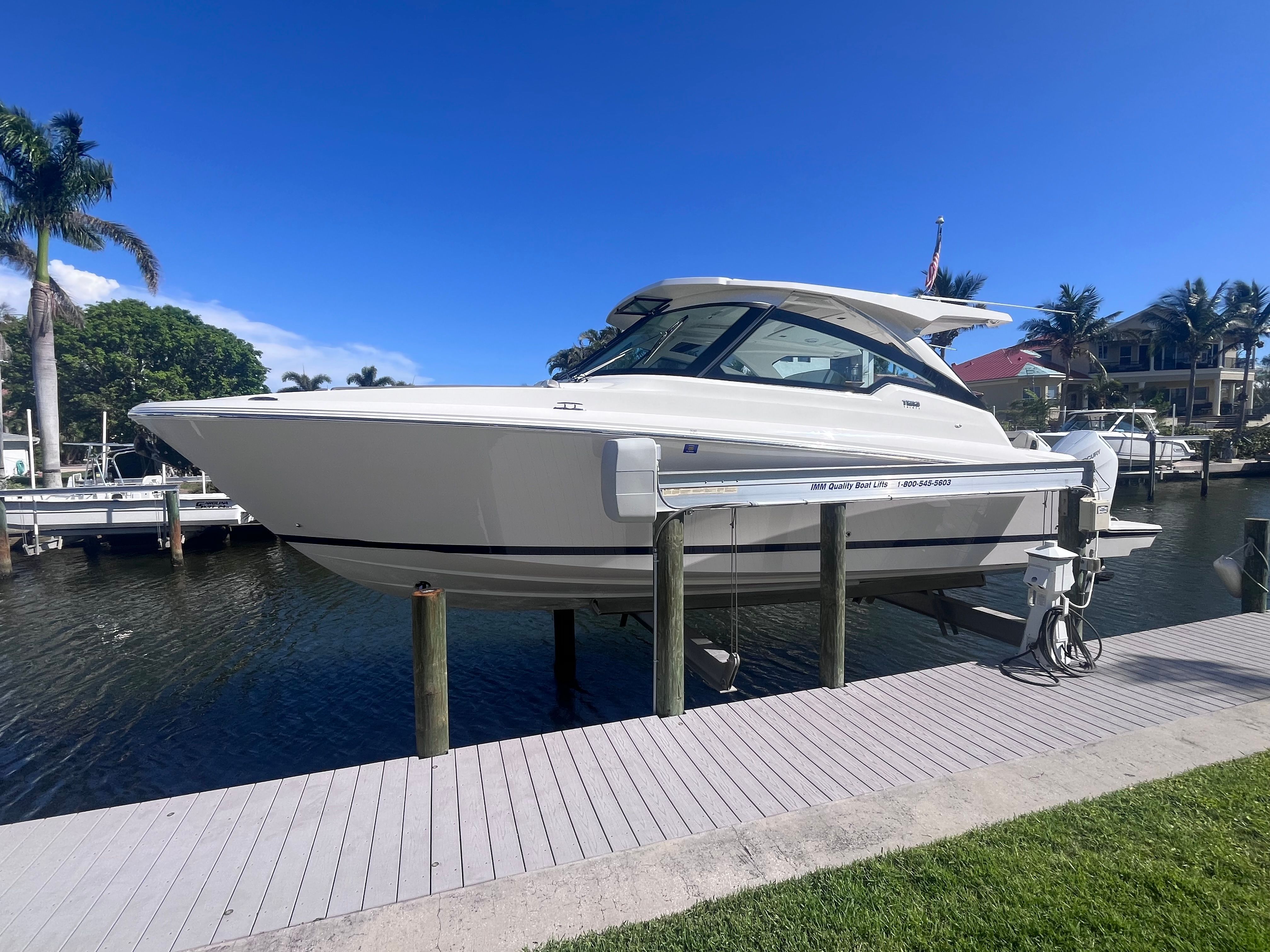 2024 Tiara Yachts 34 LX