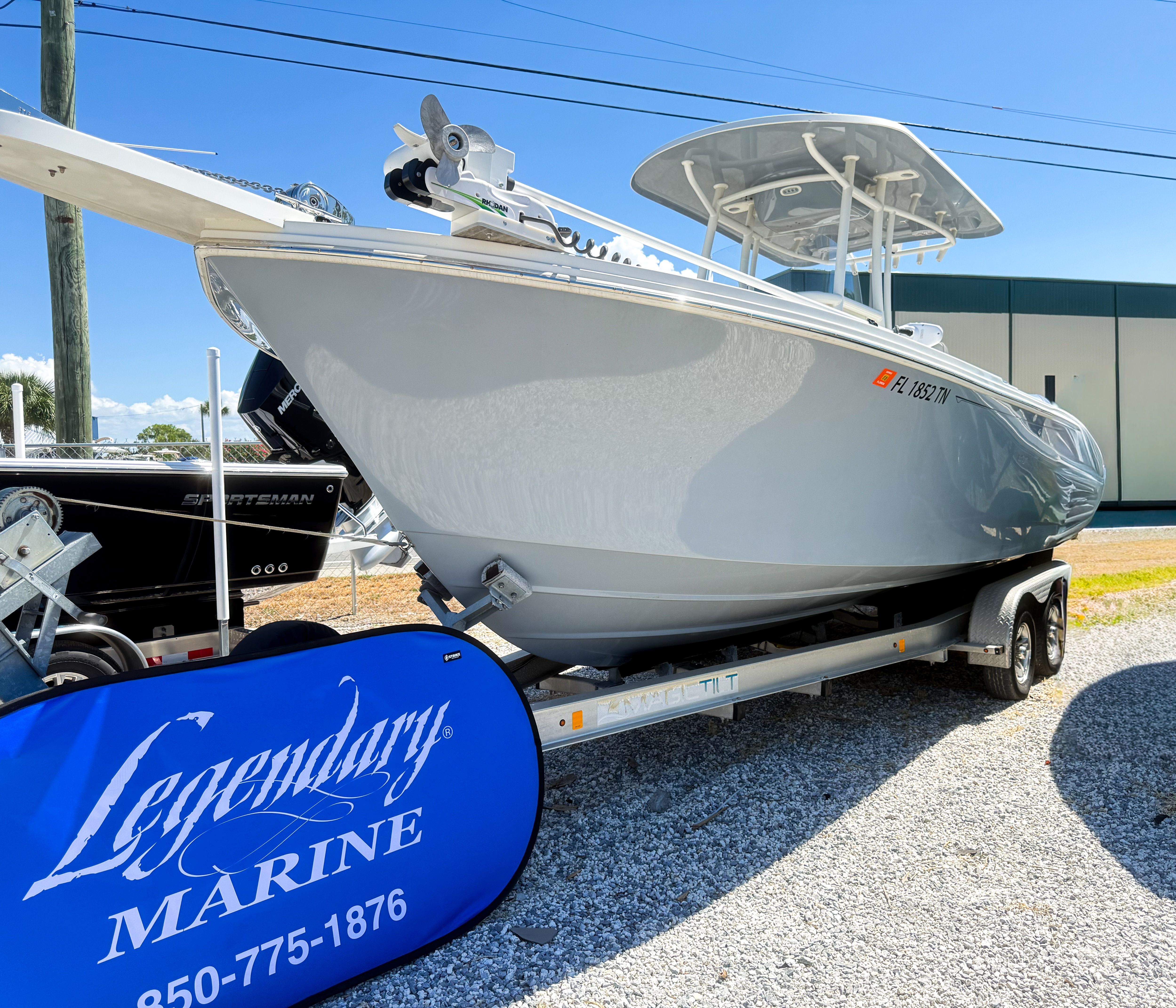 2022 Parker 2501 Center Console