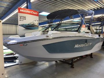 2025 MasterCraft XT20