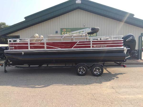 2024 Ranger Reata 220F