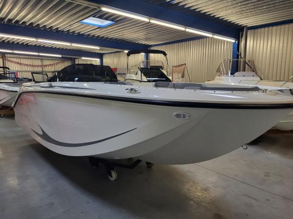 2024 Bayliner Element M19