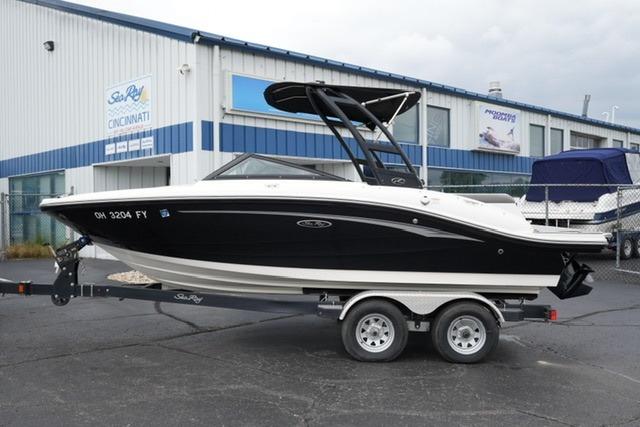 2020 Sea Ray SPX 190