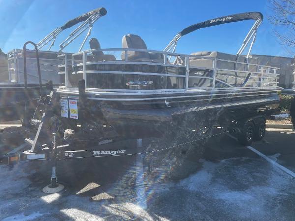 2024 Ranger Reata 220F