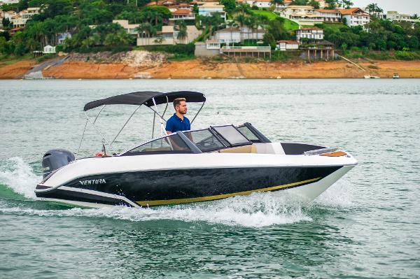 2025 Ventura V195 CROSSOVER