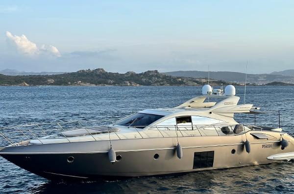 2004 Azimut 68S