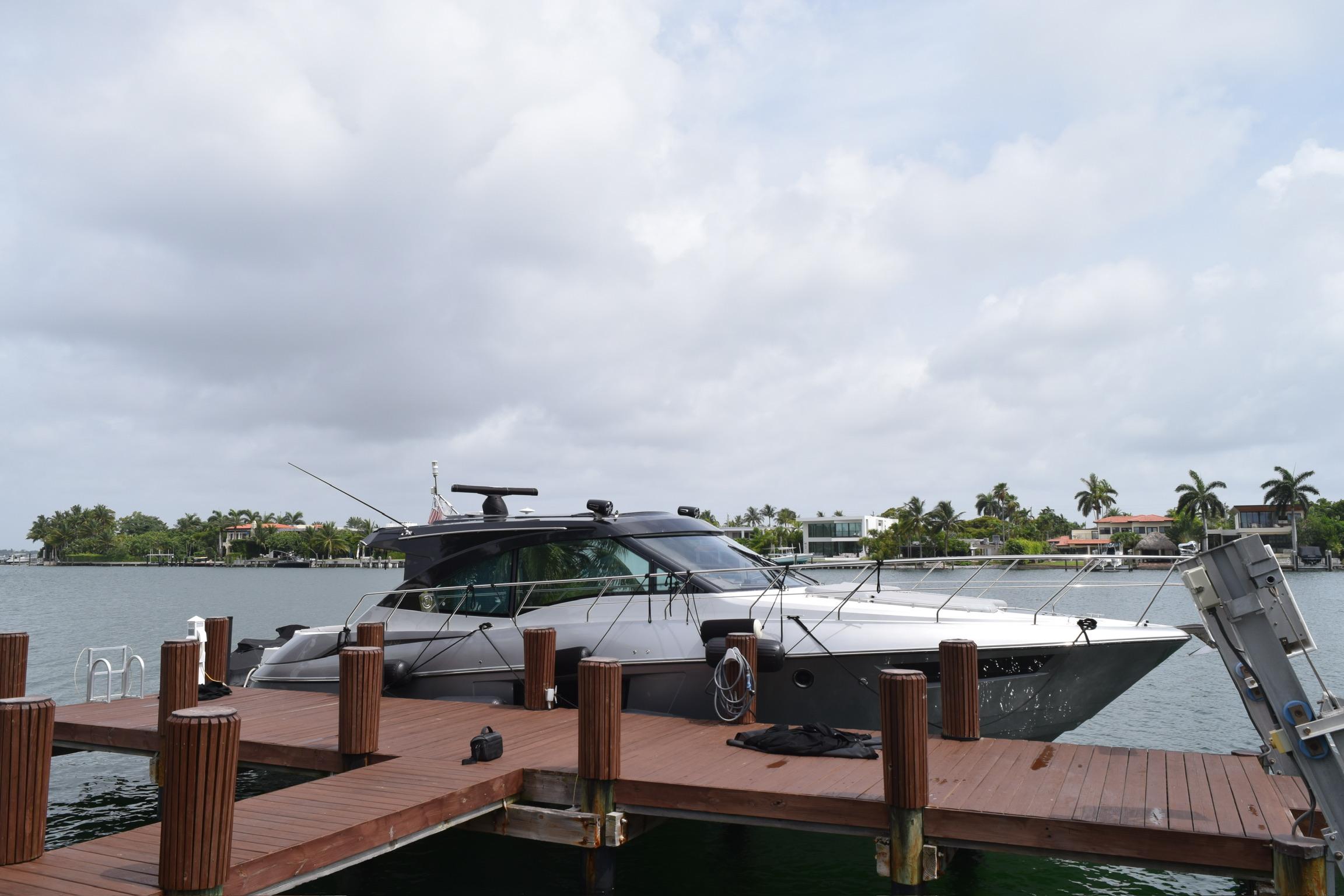 Cruisers Yachts 45 Cantius