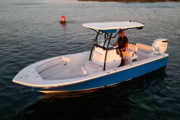 2021 Sea Born LX24 Center Console