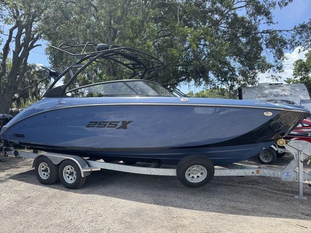 2023 Yamaha Boats 255XD