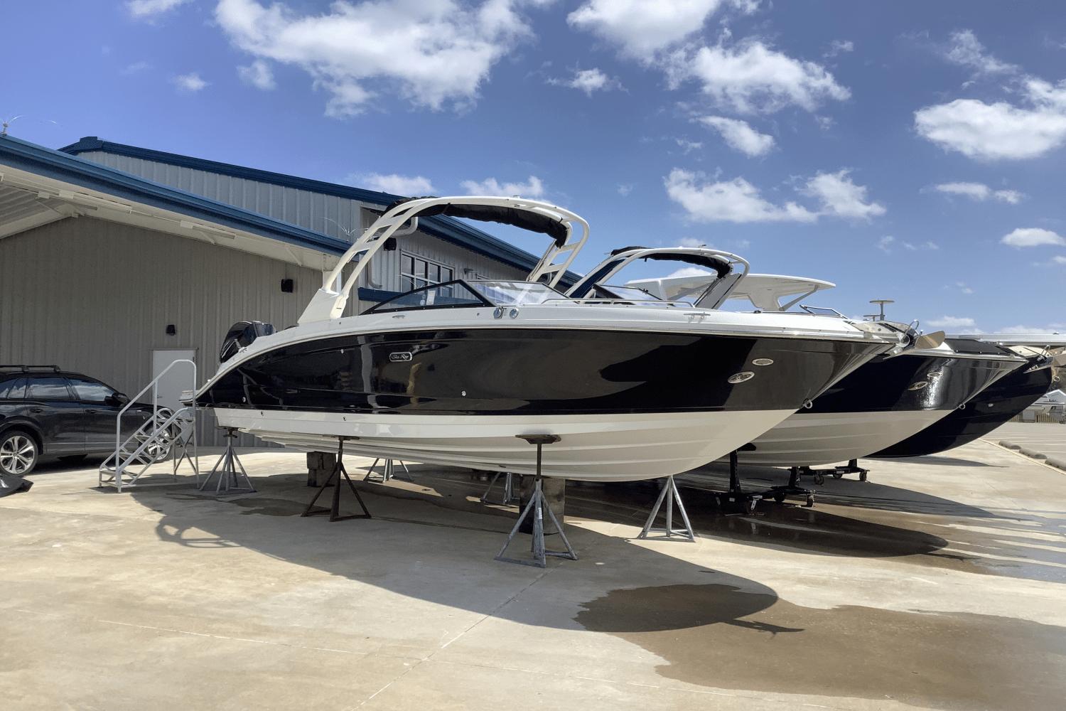 Sea Ray SDX 290 Outboard