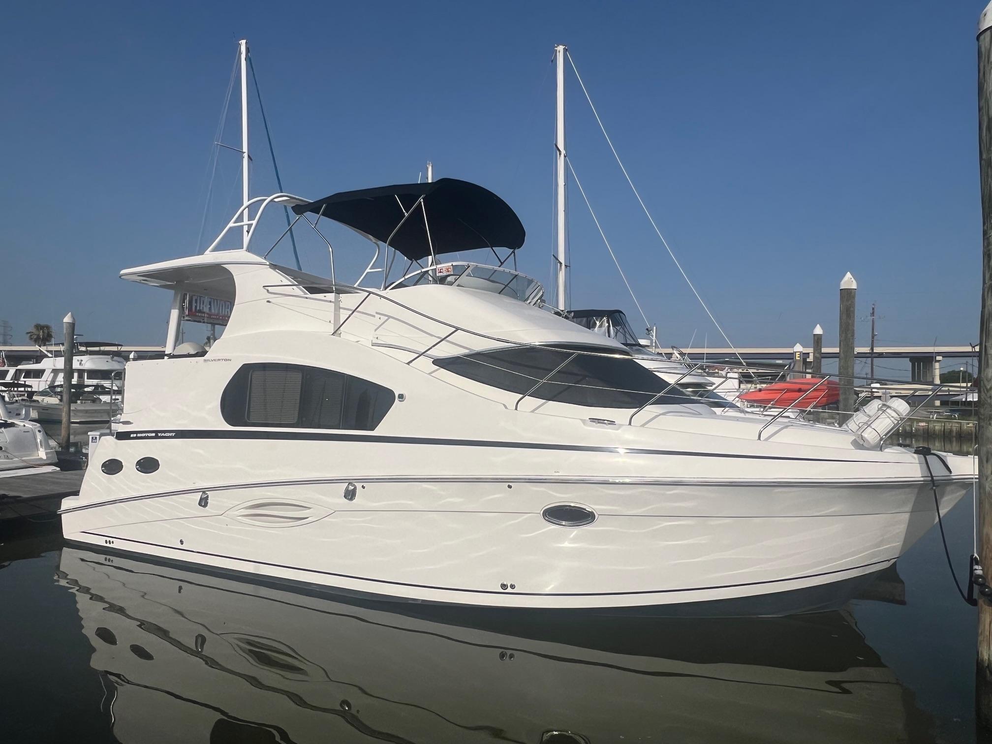 2006 Silverton 35 Motor Yacht