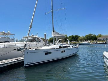 2019 Beneteau Oceanis 38.1