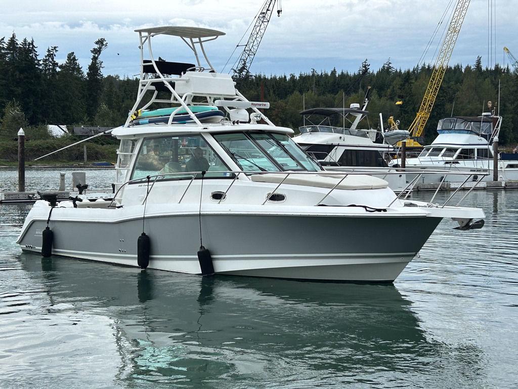 2019 Boston Whaler 345 Conquest