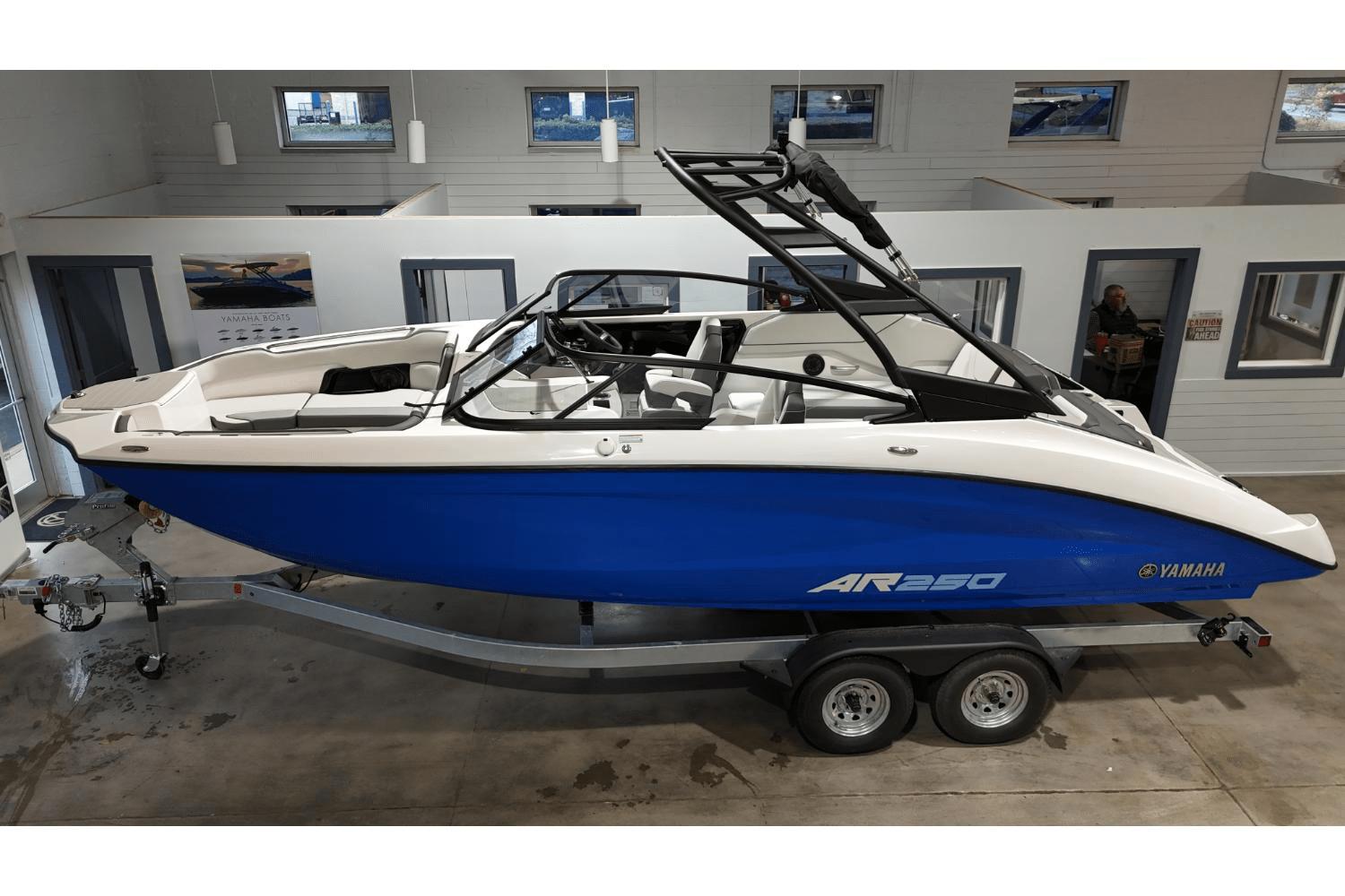2025 Yamaha Boats AR250