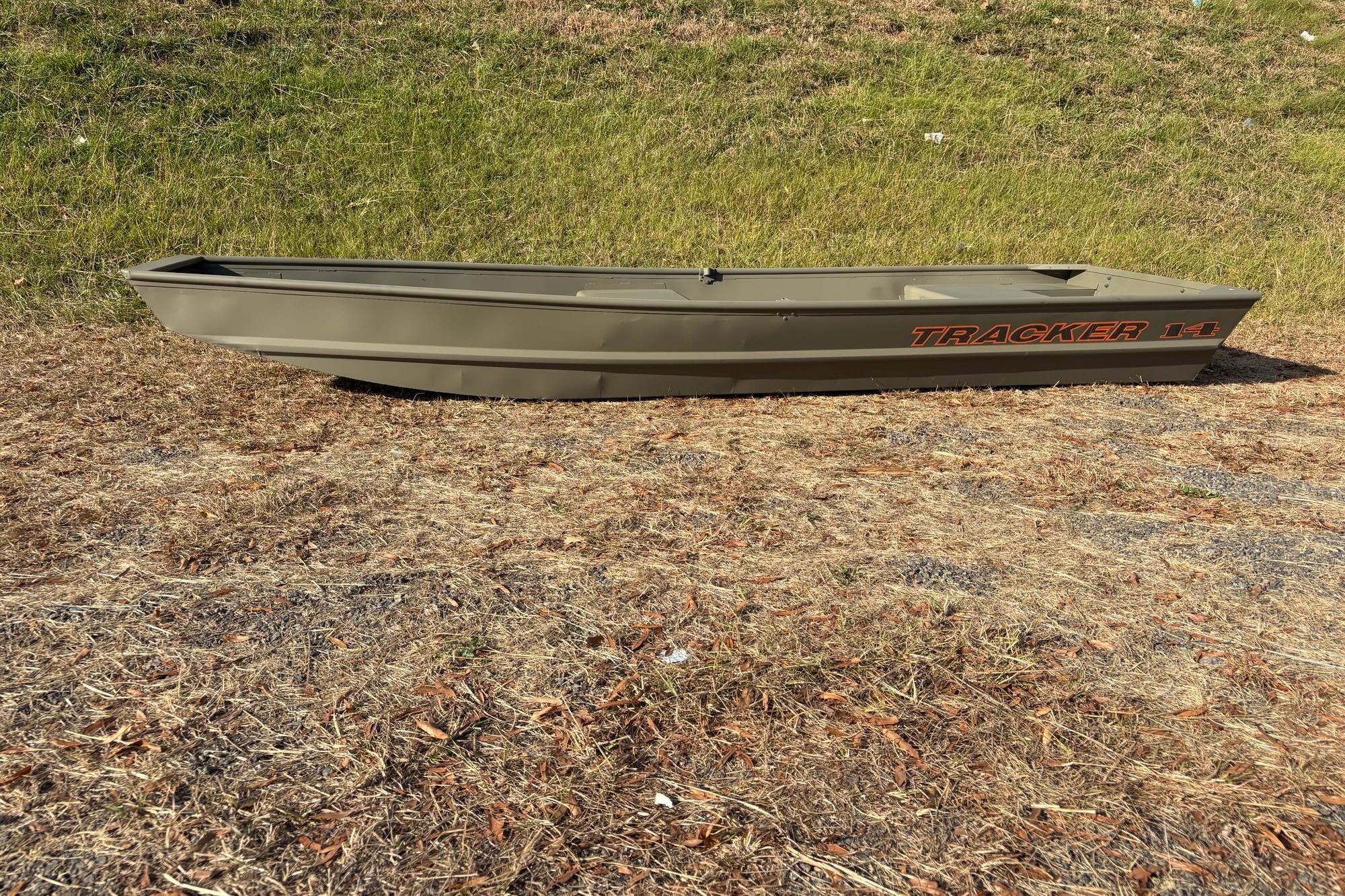 2026 Tracker Grizzly 14 Jon