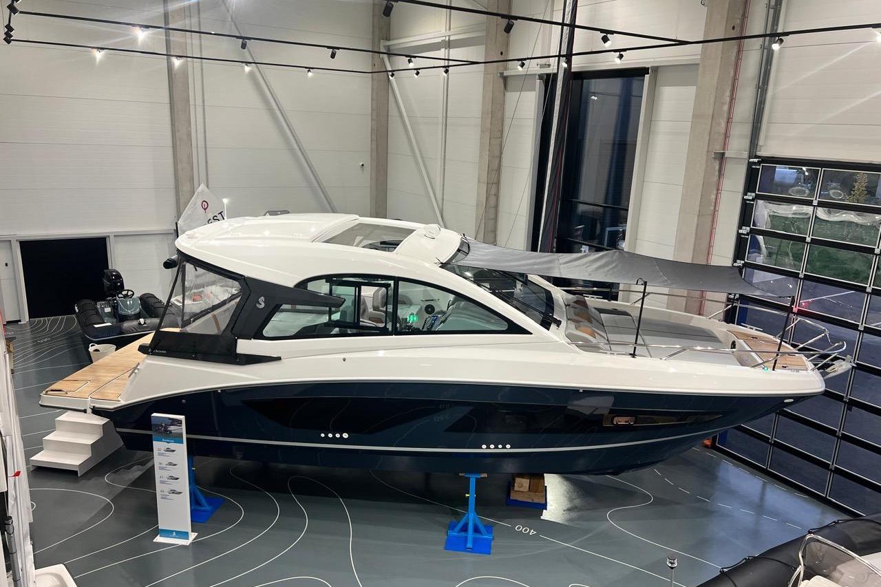 2022 Beneteau Gran Turismo 32