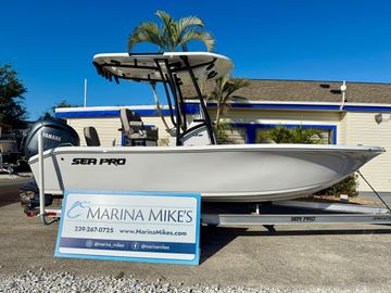 2024 Sea Pro 202 Center Console