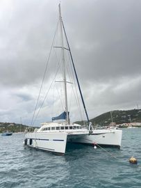 2005 Lagoon 570