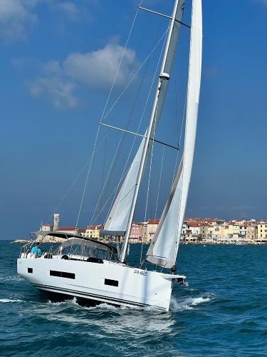2022 Hanse 460