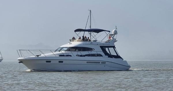 Sealine T47