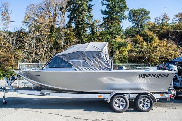 2023 North River 21 Commander