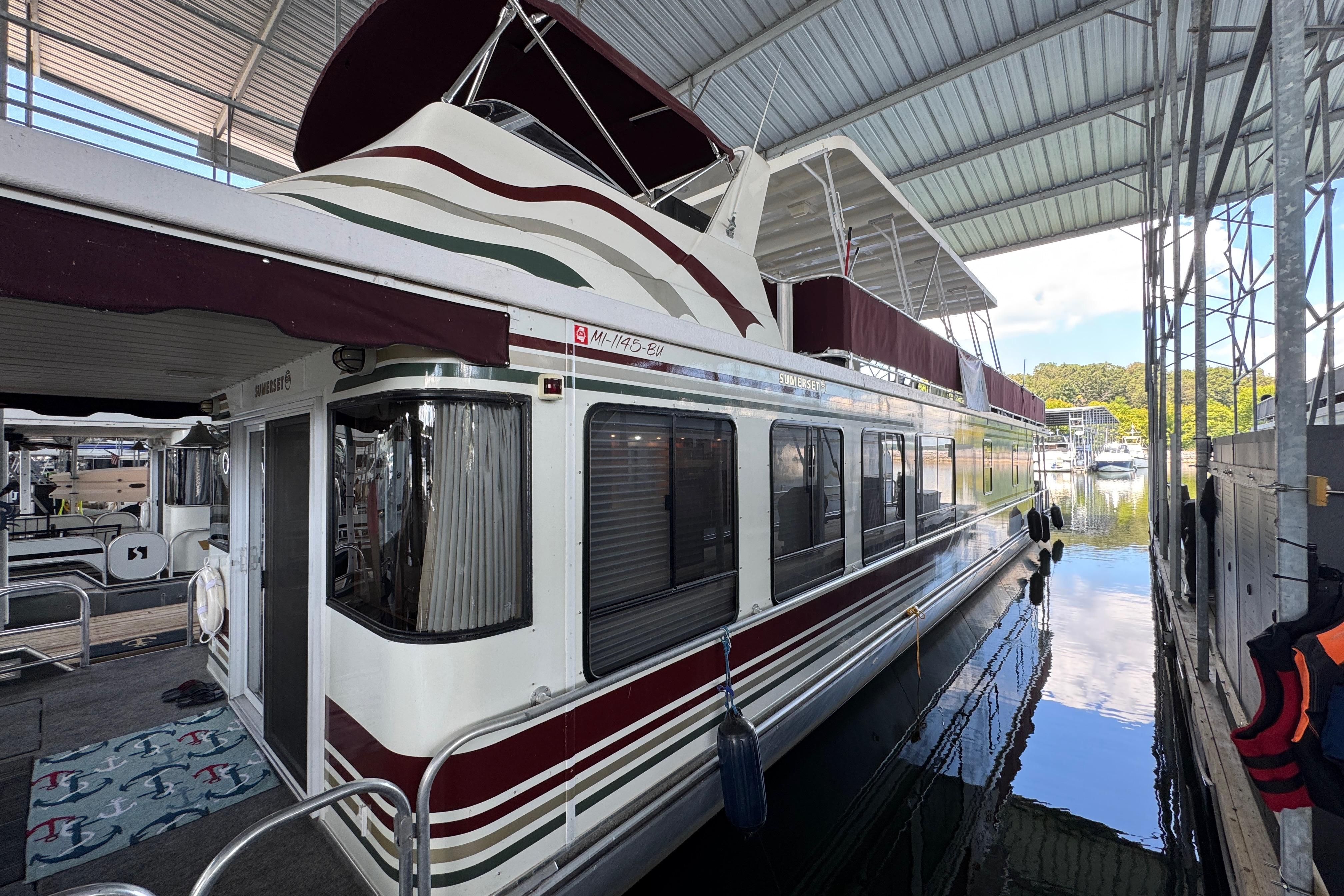 2002 Sumerset Houseboat