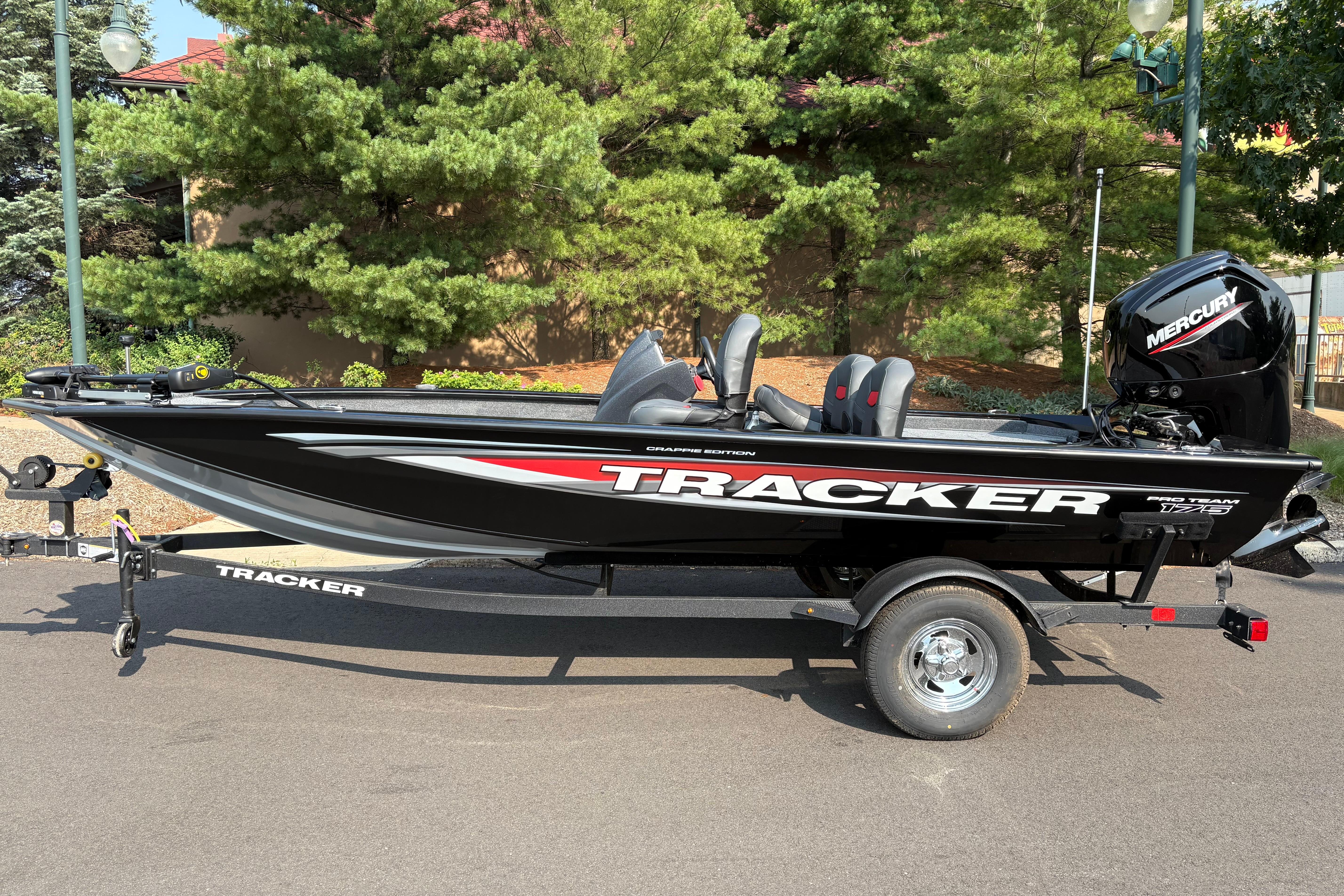 2026 Tracker Pro Team 175 Crappie Edition