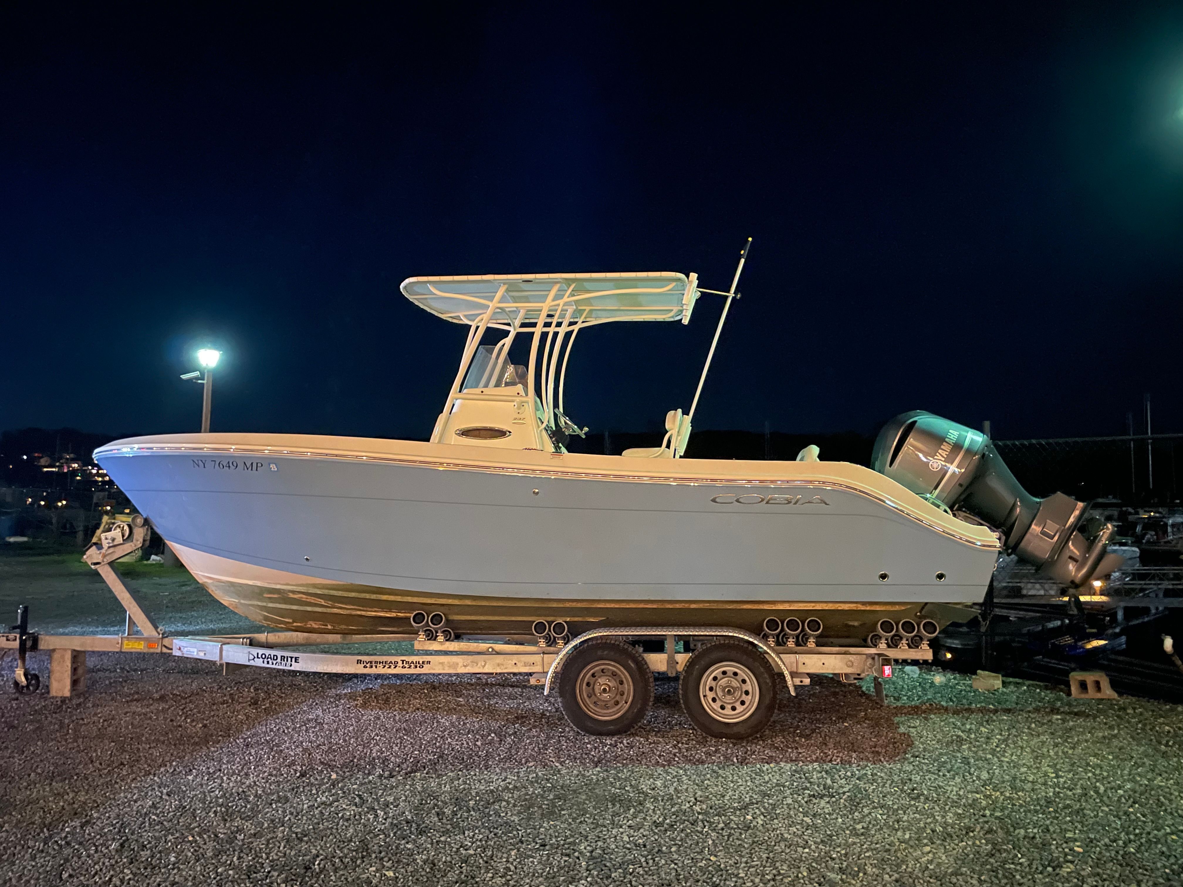 2020 Cobia 237 Center Console