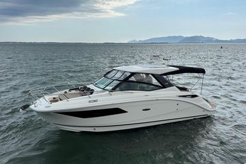 2017 Sea Ray 320 Sundancer