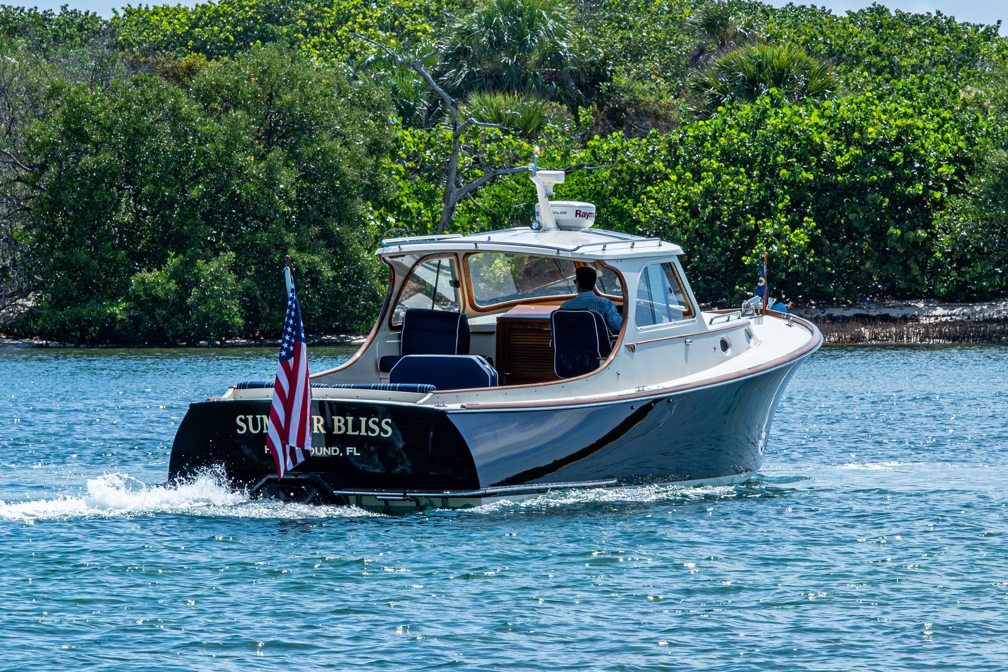 2001 Hinckley Picnic Boat Classic