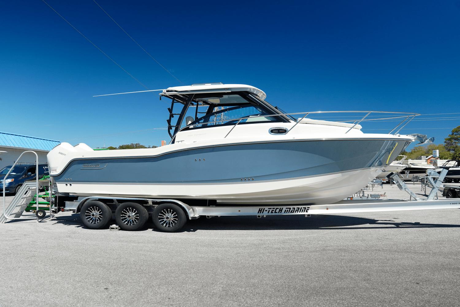 2025 Boston Whaler 285 Conquest