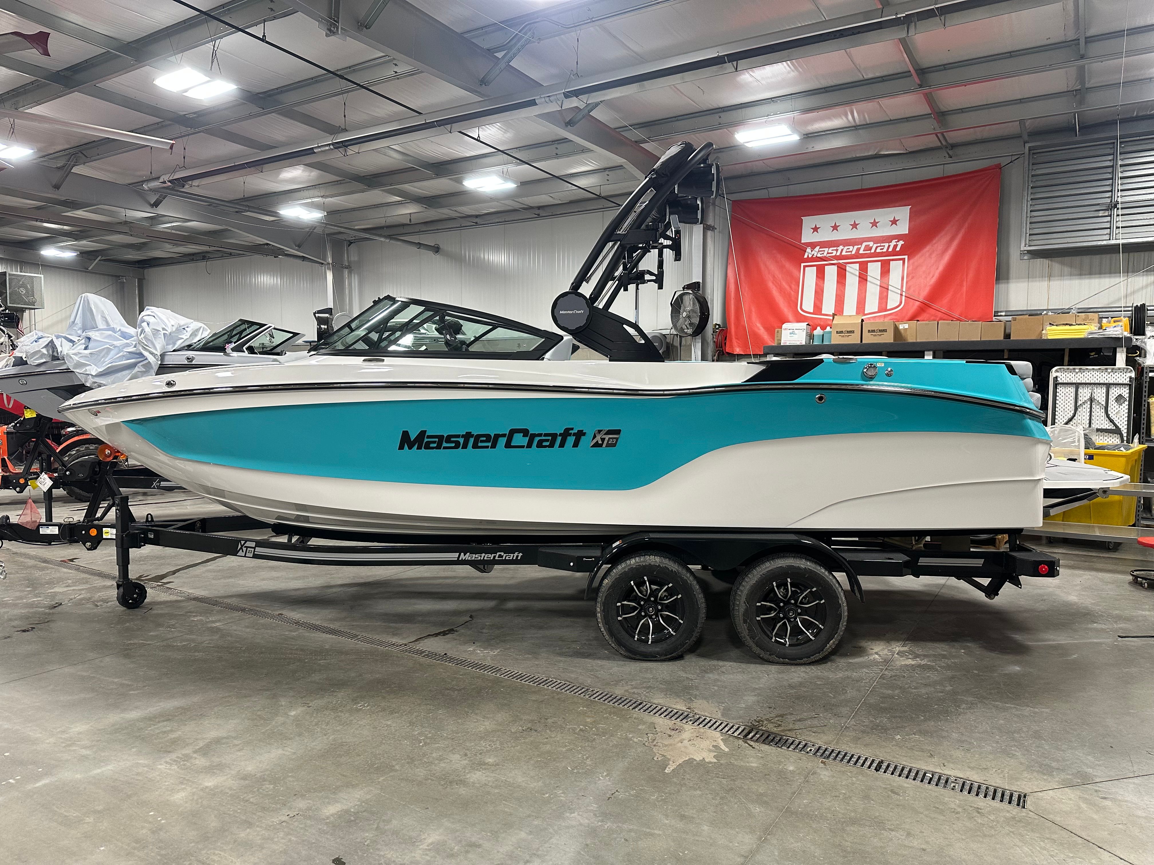 2025 MasterCraft XT23