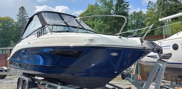2022 Sea Ray 230 Sunsport