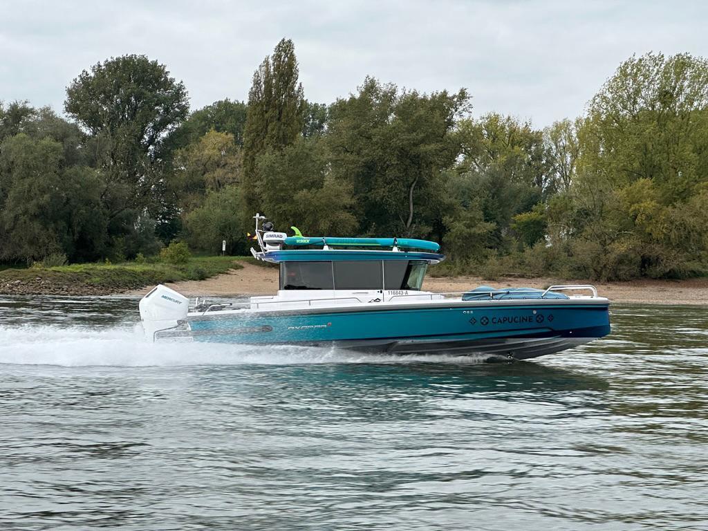 2022 Axopar 28 CABIN