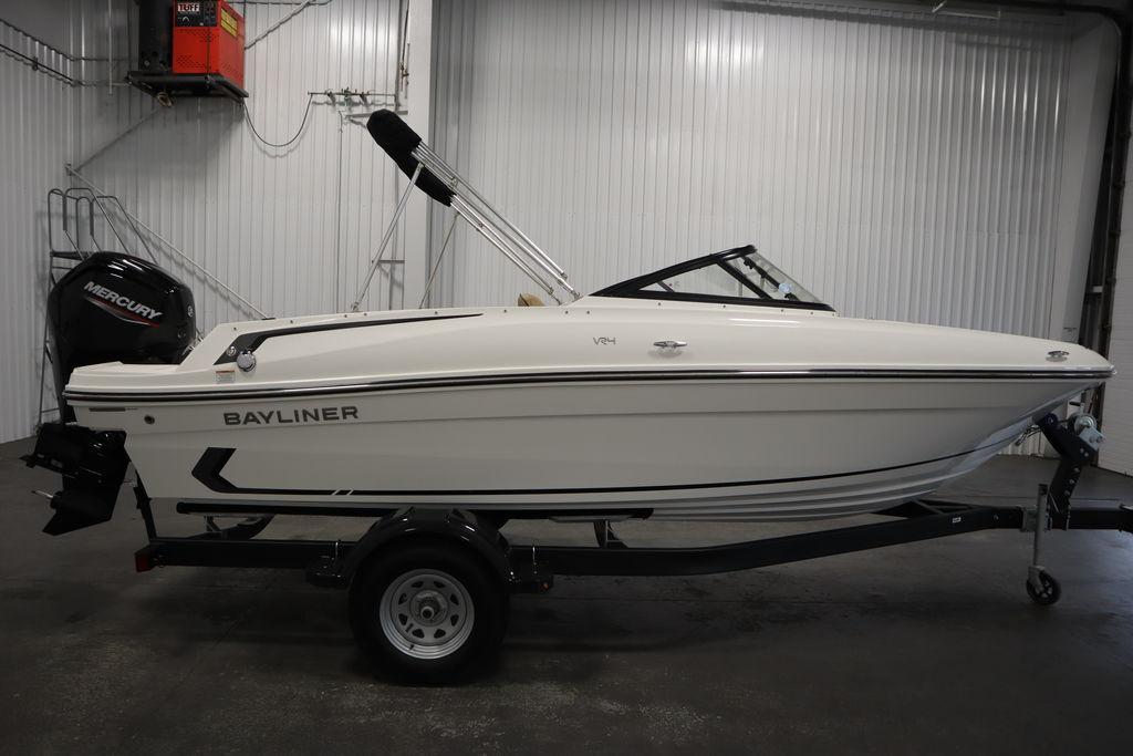 2024 Bayliner VR4 Bowrider - Outboard