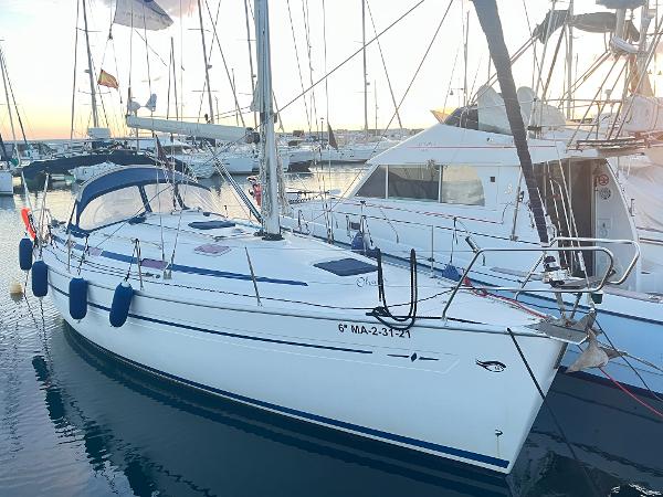 2005 Bavaria 38 Cruiser