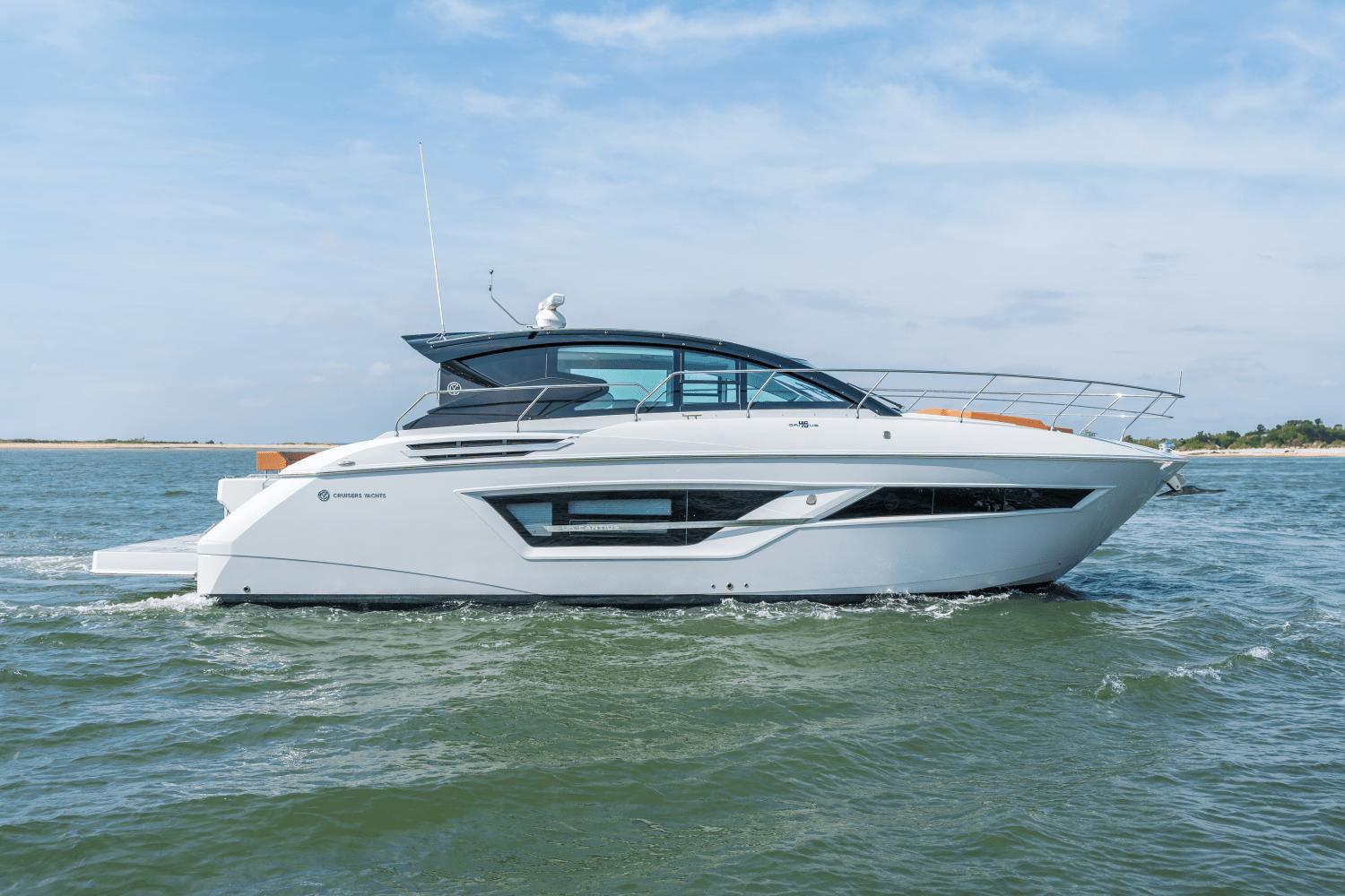 Cruisers Yachts 46 Cantius