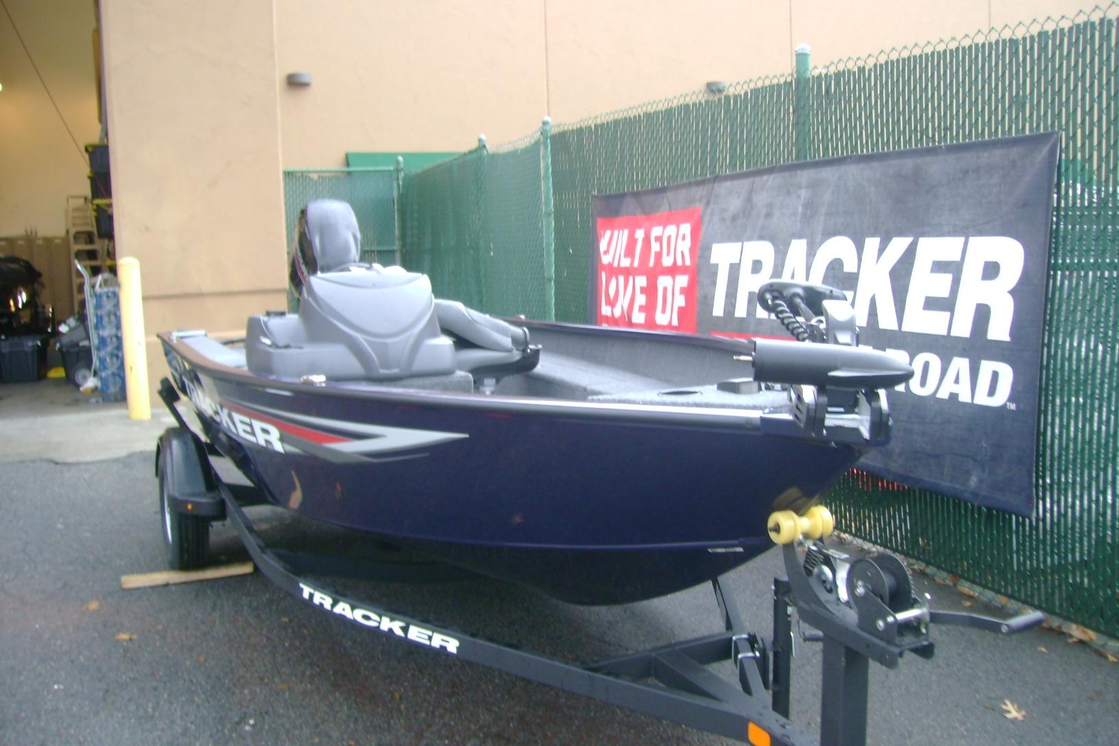 2026 Tracker Super Guide V-16 SC