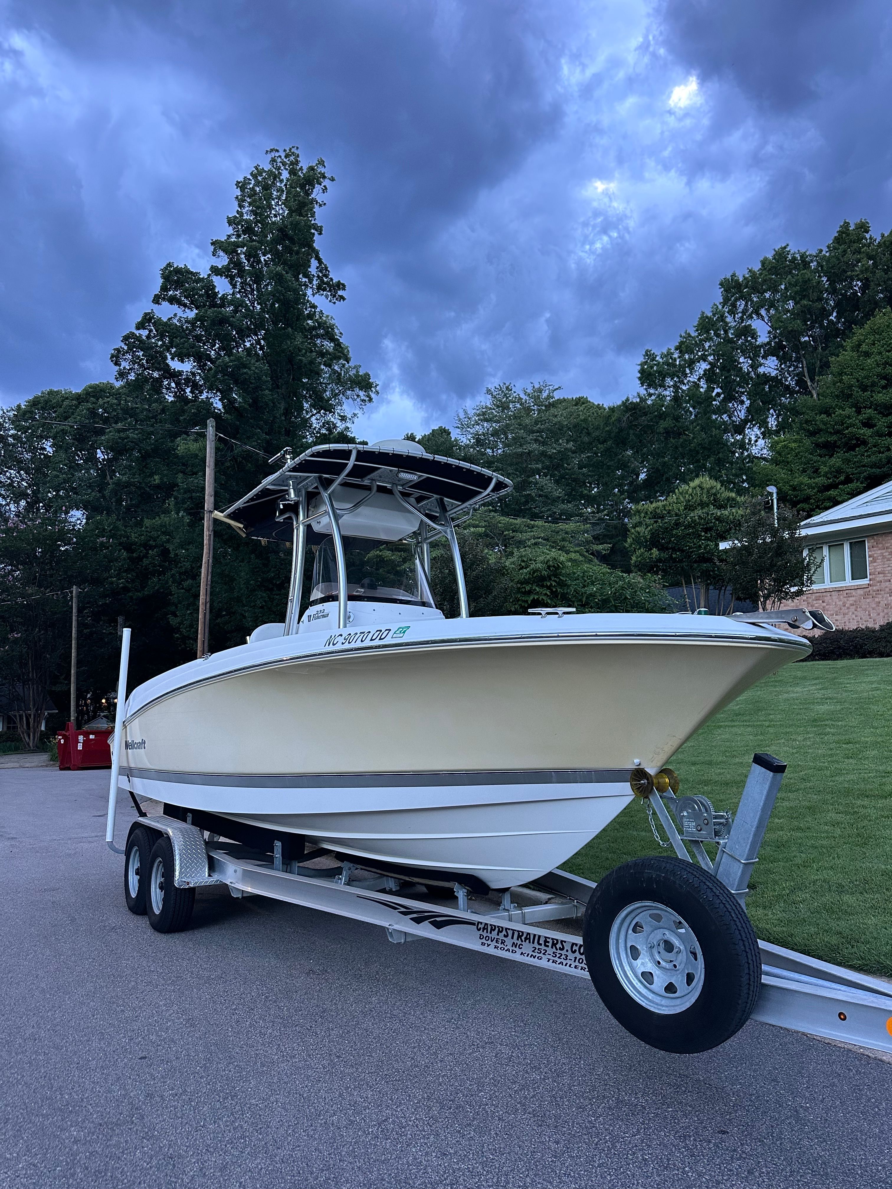 2006 Wellcraft 232 Fisherman