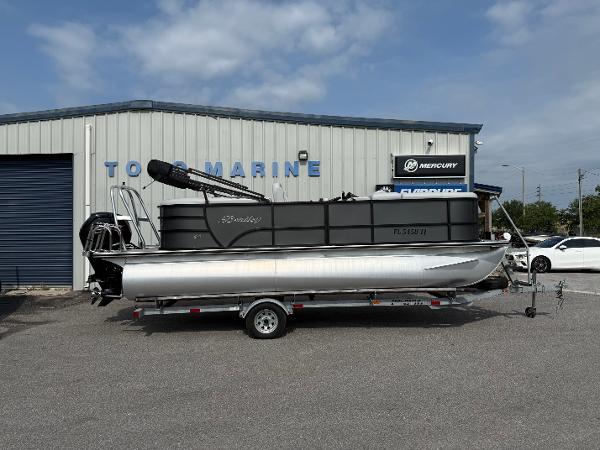 2022 Bentley Pontoons 200 Navigator