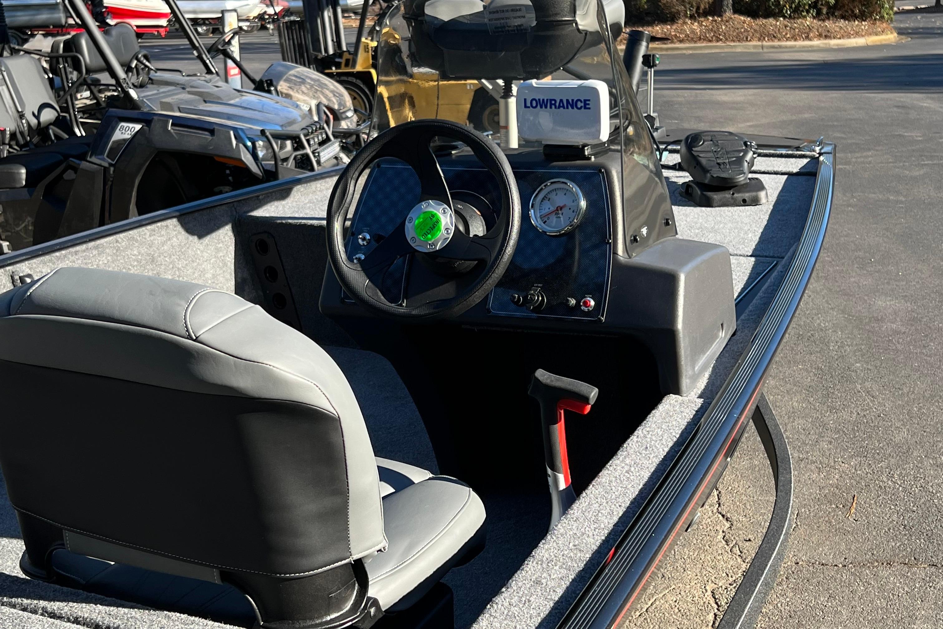 2026 Tracker Bass Tracker Classic XL