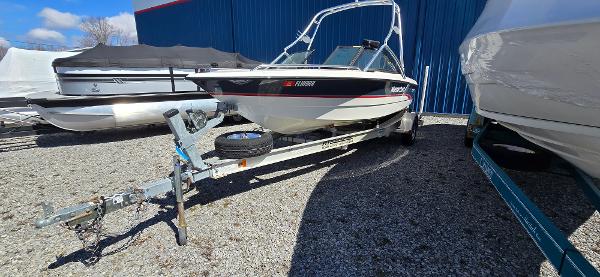 1996 MasterCraft Prostar 205