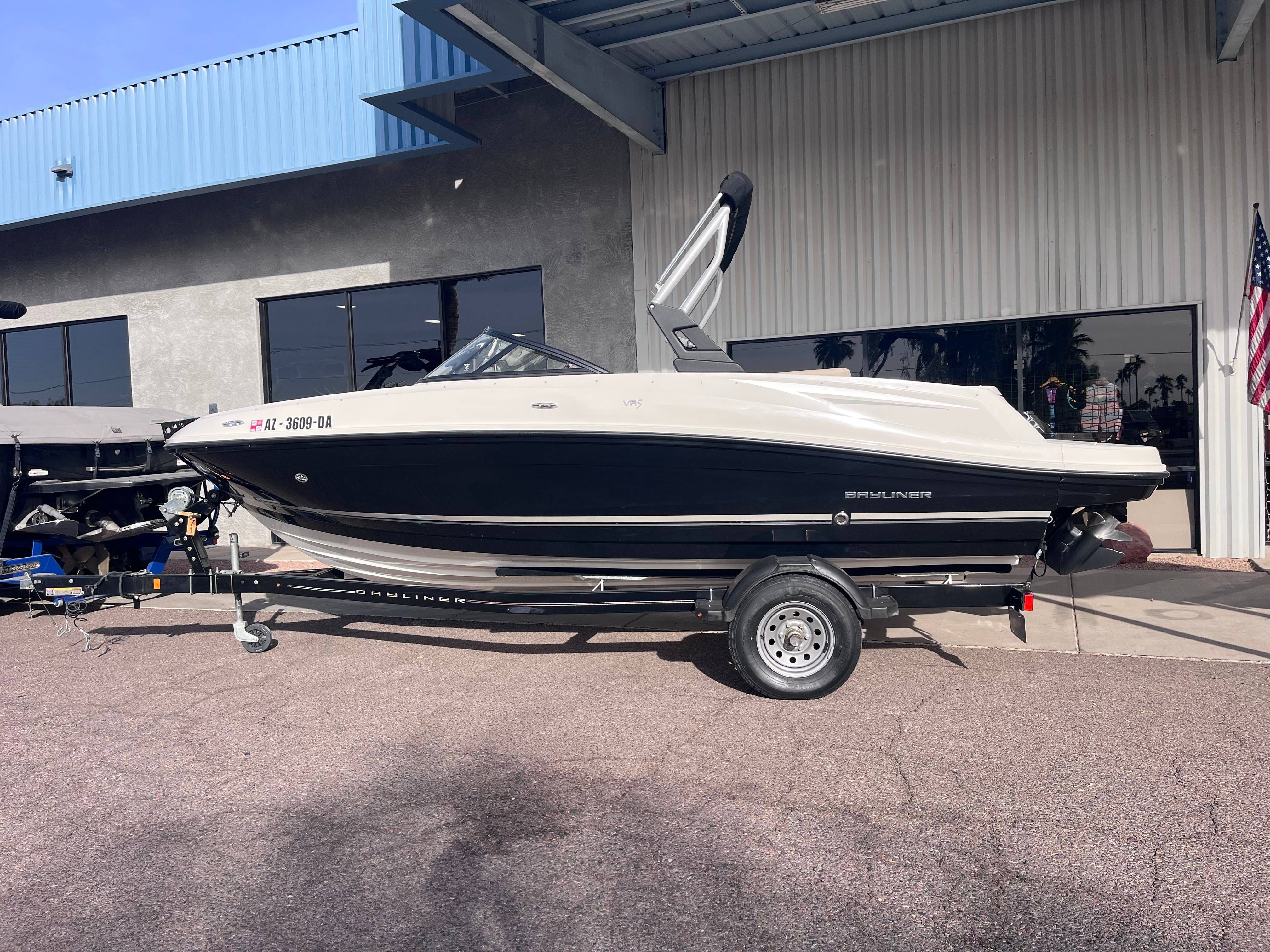 2016 Bayliner VR5