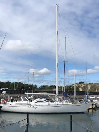 1981 Ferretti Yachts Altura 53