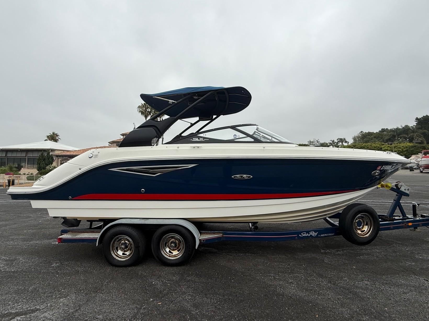 2017 Sea Ray 250 SLX