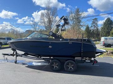 2024 MasterCraft XT20